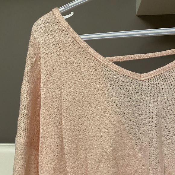 Knitted Open-Back Top - Picture 2 of 4